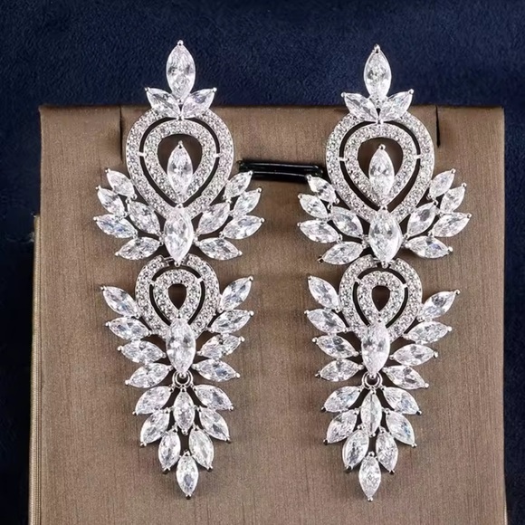 Marquis Elegant Diamond Silver Crystal Earrings - Picture 2 of 5